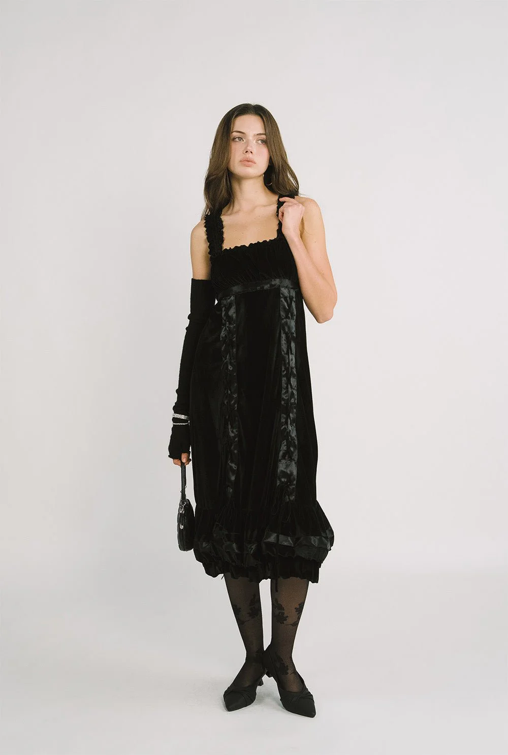 Agatha velvet dress - Image 9