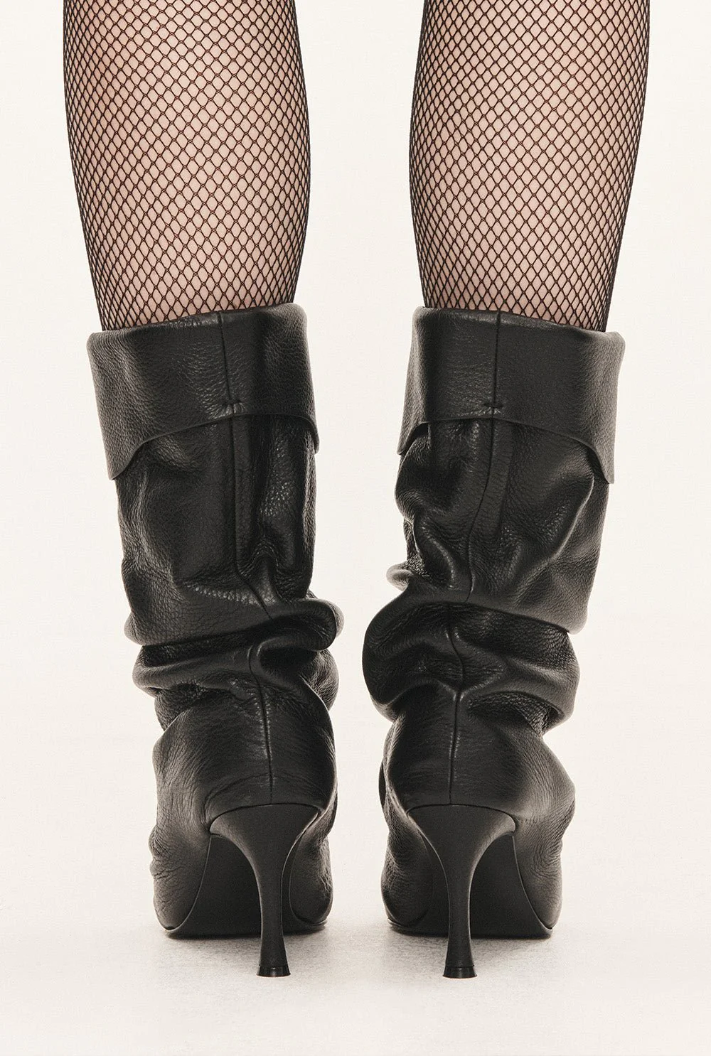Dumbo cuffed boots - Image 11