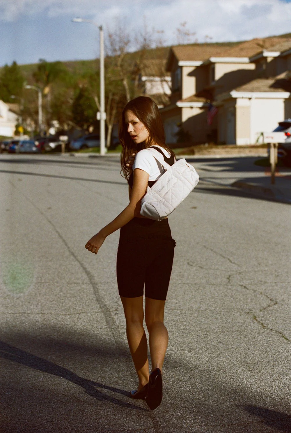 Essential sporty shorts - Image 9