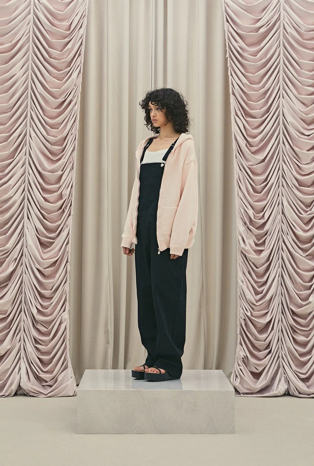 Frill baggy overalls - Image 13
