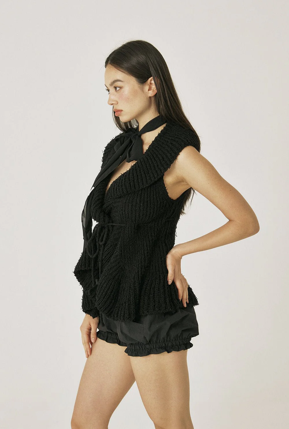 Ruffle knit vest - Image 7