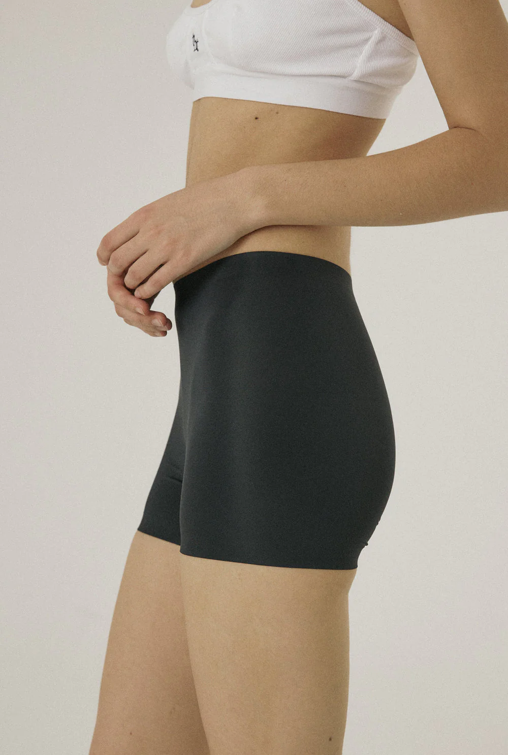 tht Seamless boy short - Image 4