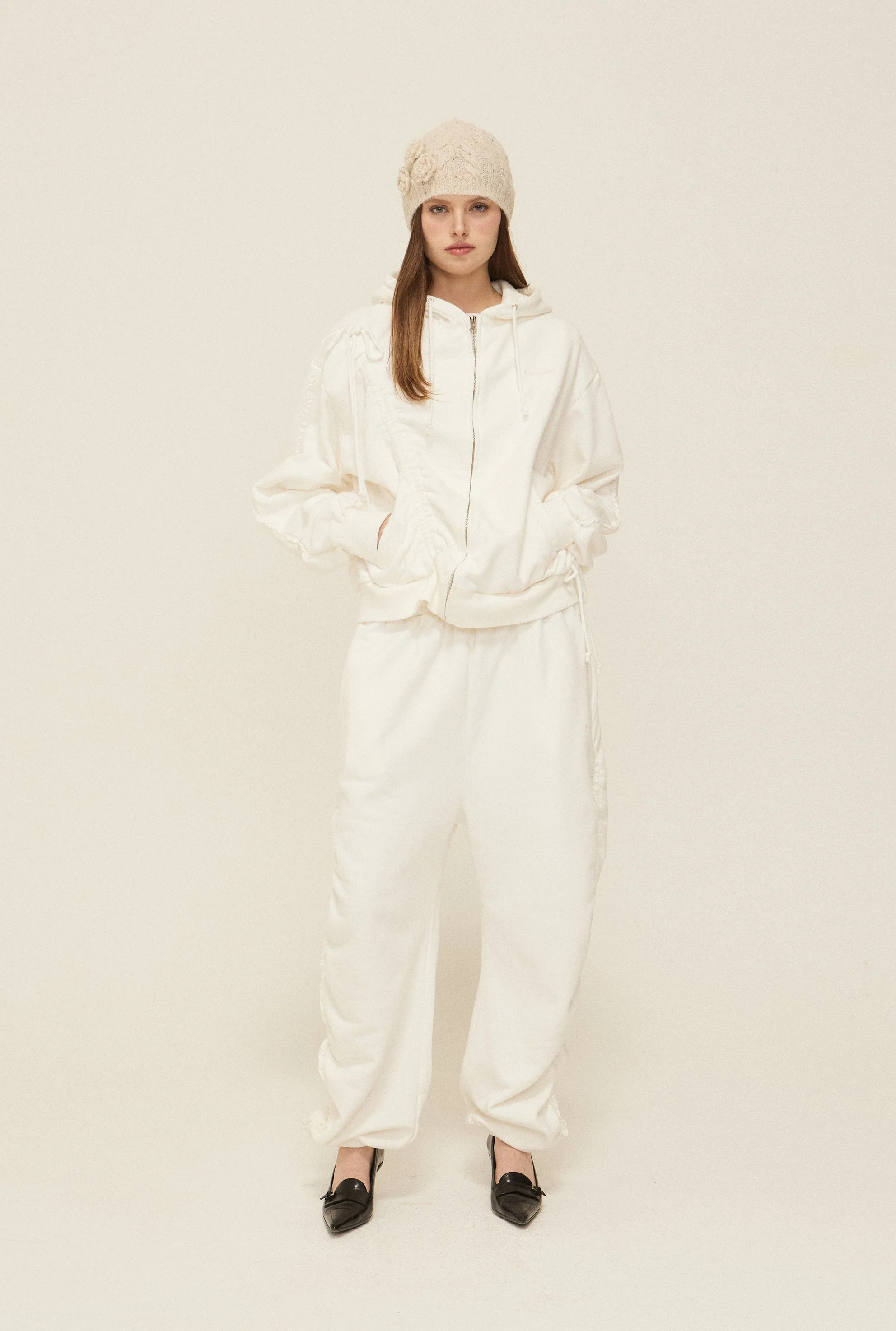 Whisper sweatpants - Image 5